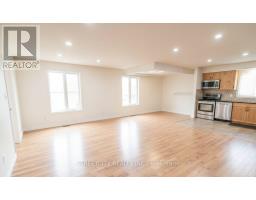 43 RENNY CRESCENT - 4