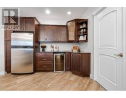 407 - 250 PALL MALL STREET - 18