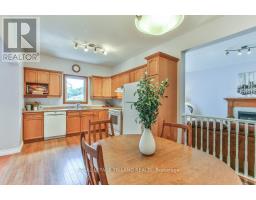 41 GREYROCK CRESCENT - 16