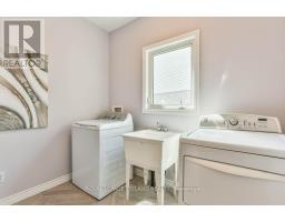 41 GREYROCK CRESCENT - 23