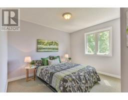 41 GREYROCK CRESCENT - 32