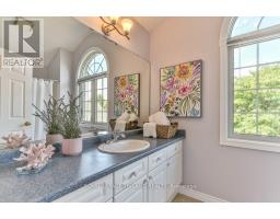 41 GREYROCK CRESCENT - 33