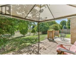 41 GREYROCK CRESCENT - 40