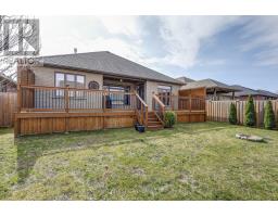 696 BENNETT CRESCENT - 9