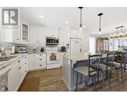 271 SYDENHAM STREET E - 7