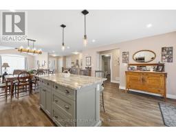 271 SYDENHAM STREET E - 8