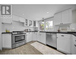 2617 QUEENS STREET - 16