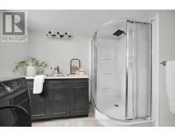 2617 QUEENS STREET - 23