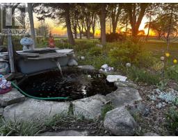 69818 LONDON ROAD - 35