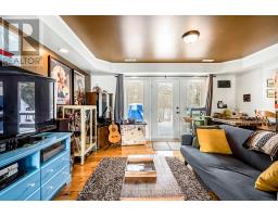 156 LANGARTH STREET W - 17