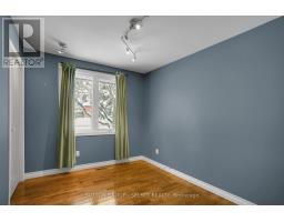 67 FARMINGTON CRESCENT - 24