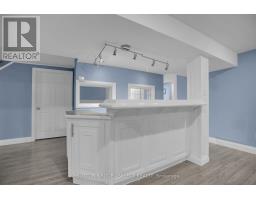 67 FARMINGTON CRESCENT - 30