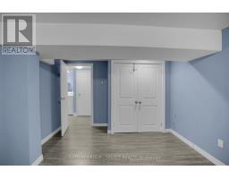 67 FARMINGTON CRESCENT - 34