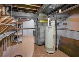 67 FARMINGTON CRESCENT - 36