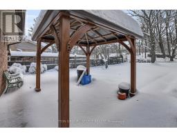 67 FARMINGTON CRESCENT - 37