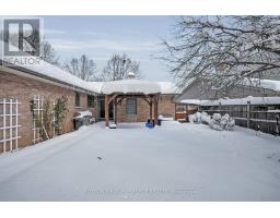 67 FARMINGTON CRESCENT - 39