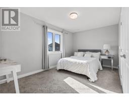 93 BENJAMIN PARKWAY - 16