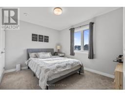 93 BENJAMIN PARKWAY - 17