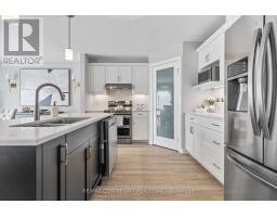 93 BENJAMIN PARKWAY - 7