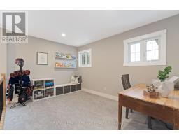 42 CEDARVALE LANE - 23