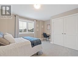 42 CEDARVALE LANE - 31