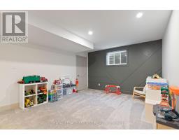 42 CEDARVALE LANE - 39