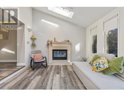 74 ERICA CRESCENT - 14