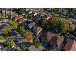 74 ERICA CRESCENT - 34