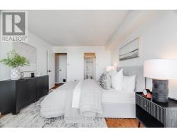 1601 - 389 DUNDAS STREET - 27