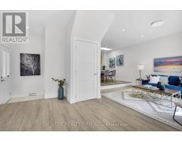 863 COLBORNE STREET N - 22