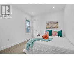 863 COLBORNE STREET N - 35