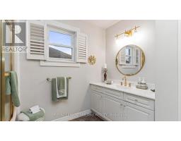 10 WARBLER HEIGHTS - 16