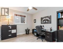 10 WARBLER HEIGHTS - 17