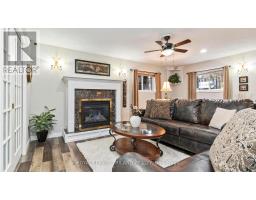 10 WARBLER HEIGHTS - 19