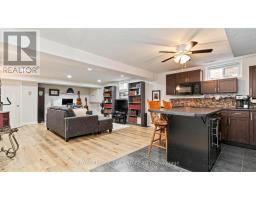 10 WARBLER HEIGHTS - 23