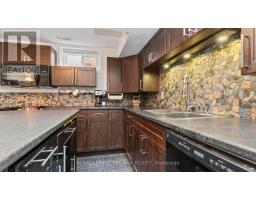 10 WARBLER HEIGHTS - 25