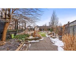 10 WARBLER HEIGHTS - 35