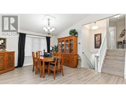 10 WARBLER HEIGHTS - 8