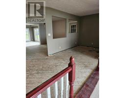 3877 ST CLAIR PARKWAY - 23