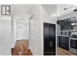 16 - 821 SOUTHDALE ROAD E - 7