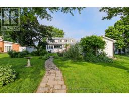 26 GRAND AVENUE - 10