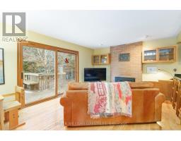 3 SHAVIAN COURT - 12