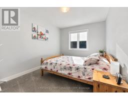 5 - 1110 MEADOWLARK RIDGE - 17