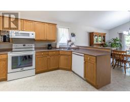 18 - 20 WINDEMERE PLACE - 8