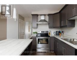 33 ABBOTT STREET - 13