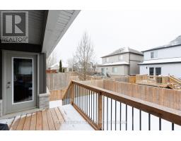 33 ABBOTT STREET - 32