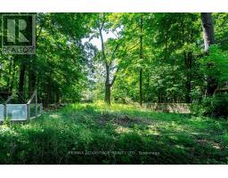 206-208 BARRY PLACE - 33