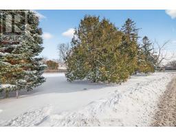 566 SOUTHDALE ROAD E - 24