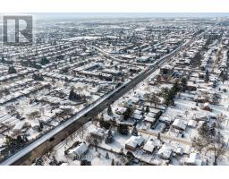 566 SOUTHDALE ROAD E - 25