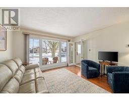 39 LYSANDA AVENUE - 8